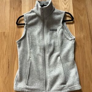 Columbia Soft Gray Fleece Jacket